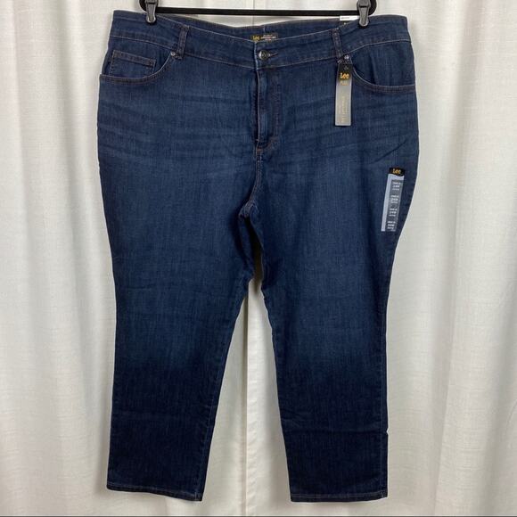 Lee Relaxed Fit Straight Leg Mid Rise Jeans Sz.24W Petite NWT - Picture 2 of 11